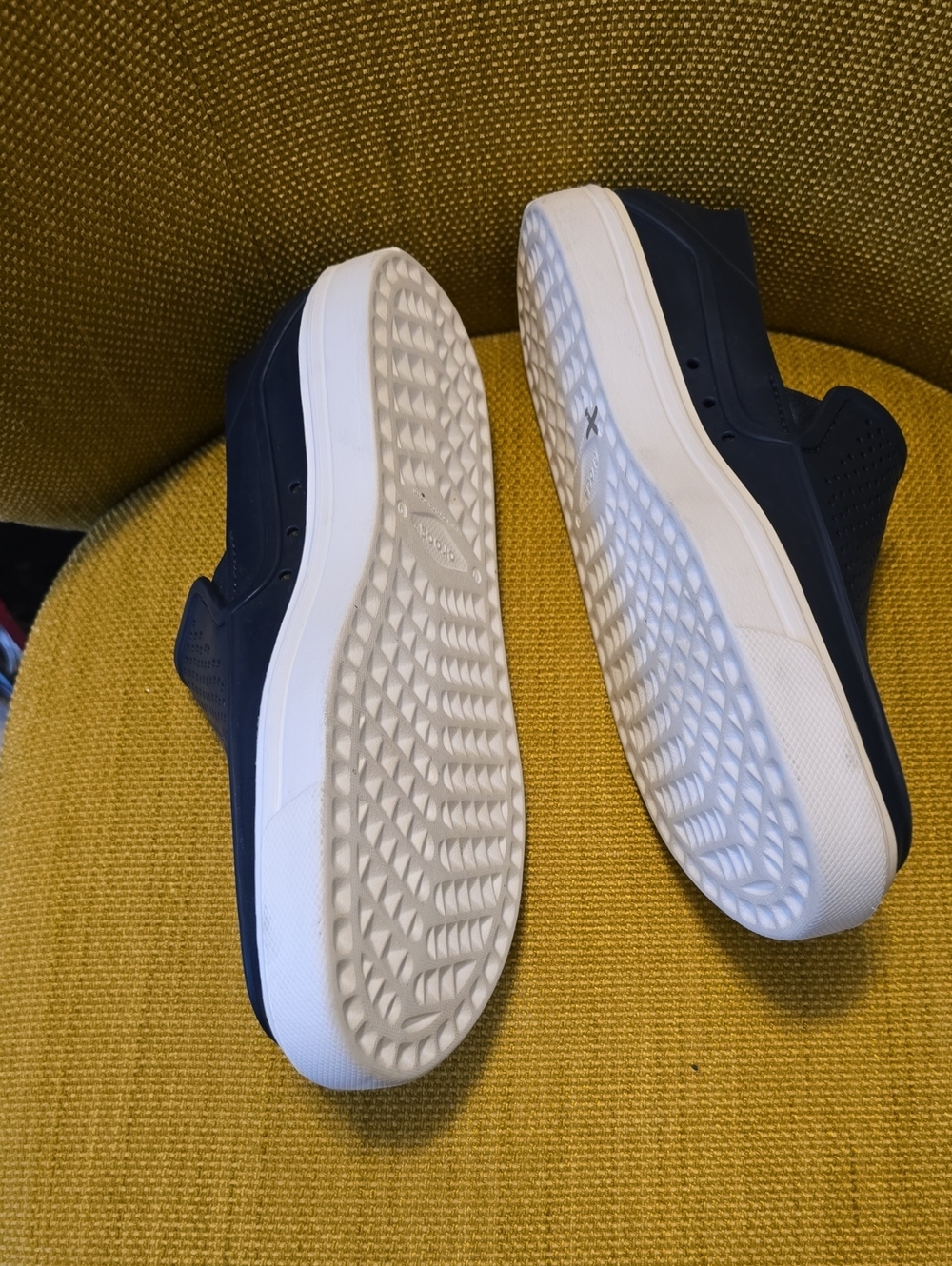 Crocs CitiLane Roka Slip-On Navy 9 - Picture 4 of 5